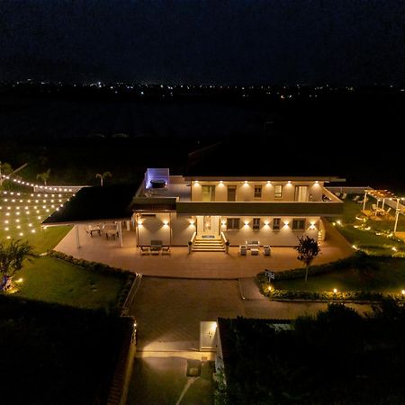 Villa Zefiro Suites & Events Battipaglia Ngoại thất bức ảnh