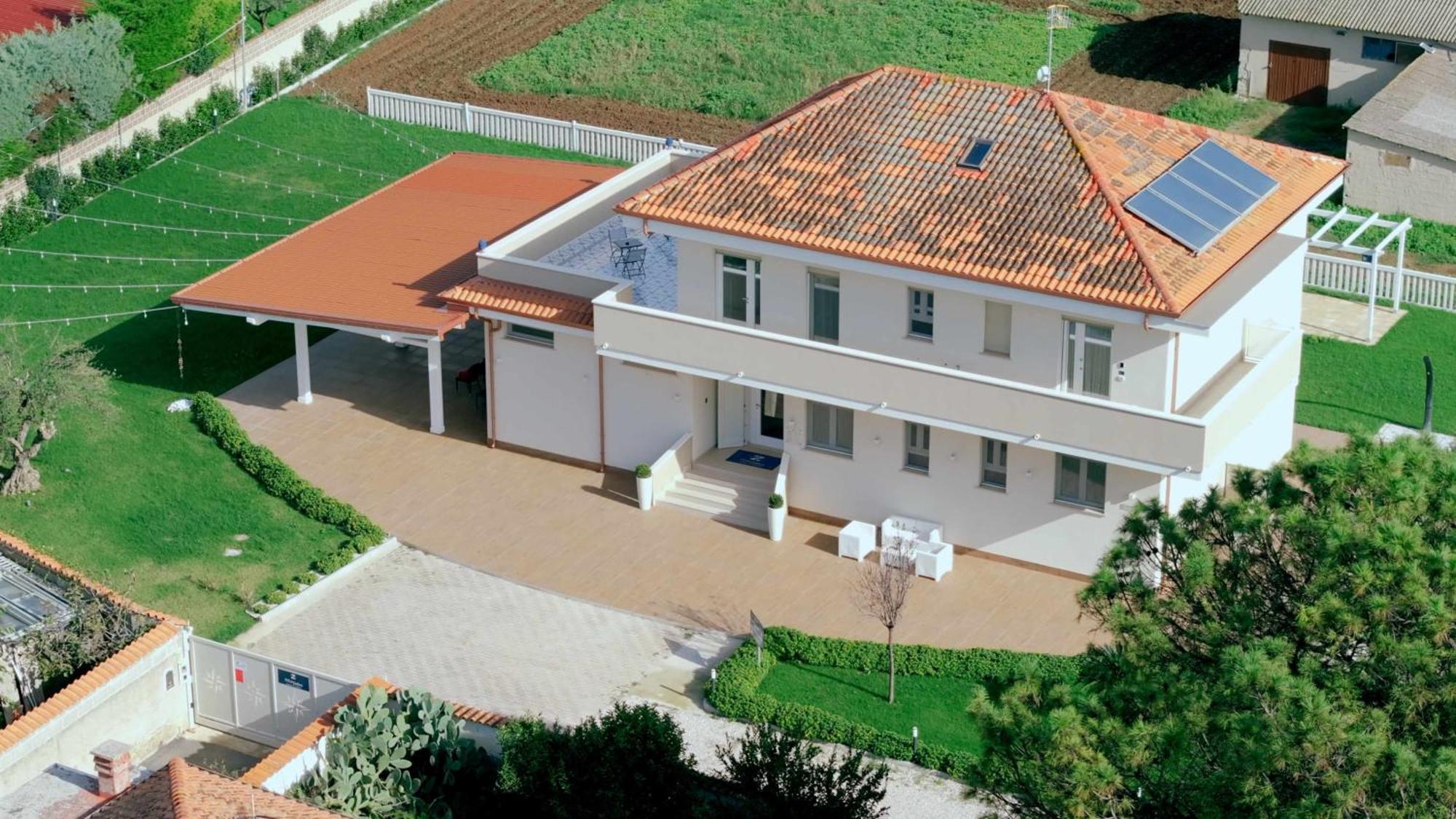 Villa Zefiro Suites & Events Battipaglia Ngoại thất bức ảnh
